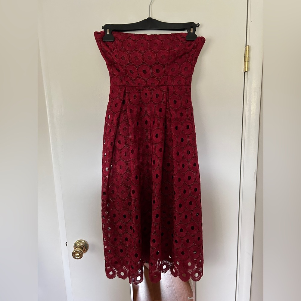 Nicholas red lace cocktail dress size 4